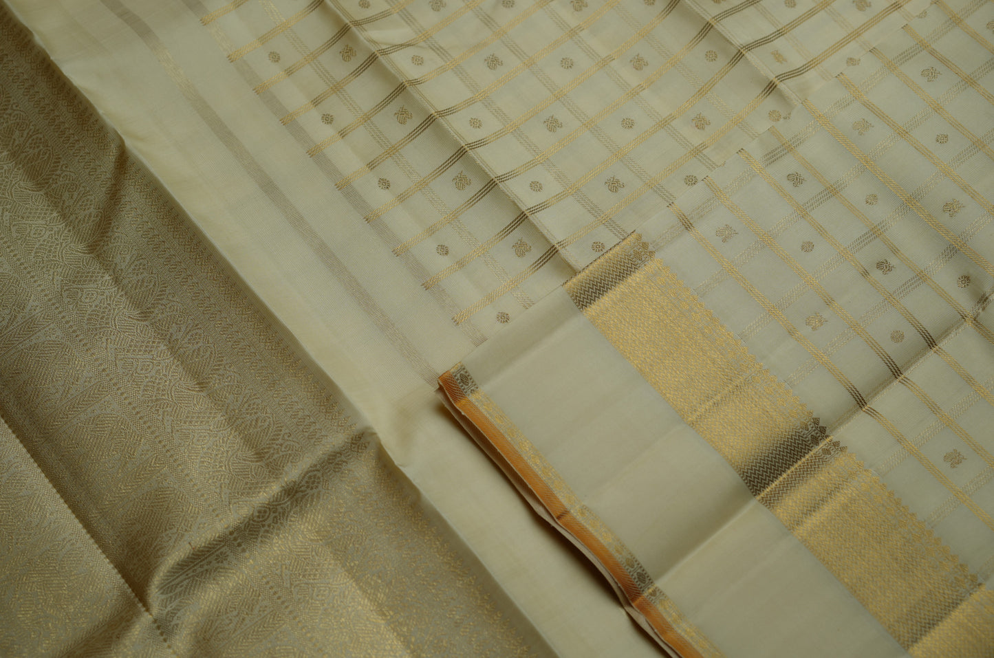 Ambaram Kanjivaram Silk Saree -AMB-IVGL-026 (3 Gram Gold Zari)