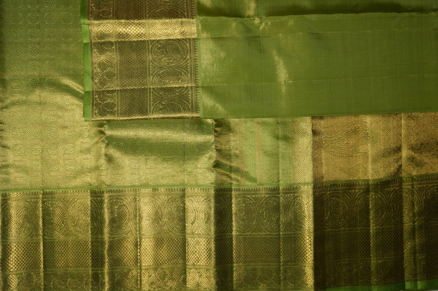 Ambaram Kanjivaram Silk Saree -AMB-OGAGZ-084 (3 Gram Gold Zari)