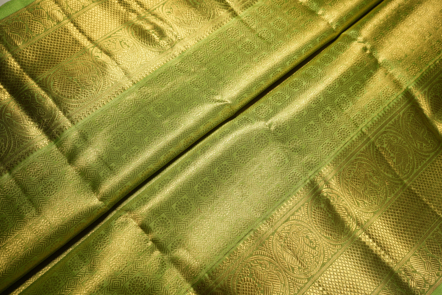 Ambaram Kanjivaram Silk Saree -AMB-OGAGZ-084 (3 Gram Gold Zari)