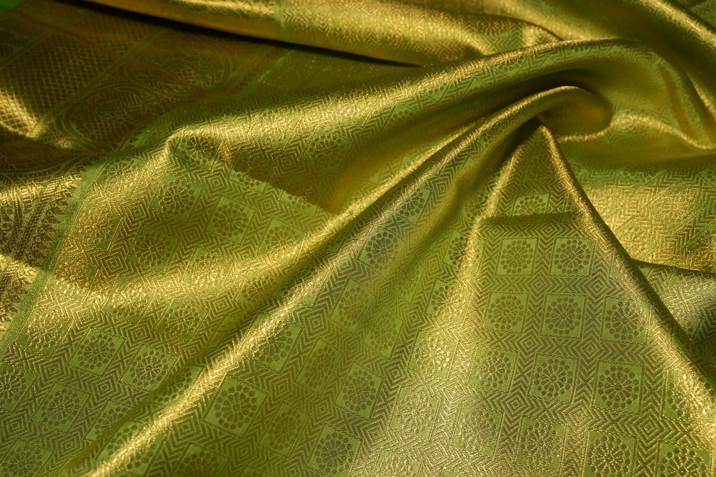 Ambaram Kanjivaram Silk Saree -AMB-OGAGZ-084 (3 Gram Gold Zari)