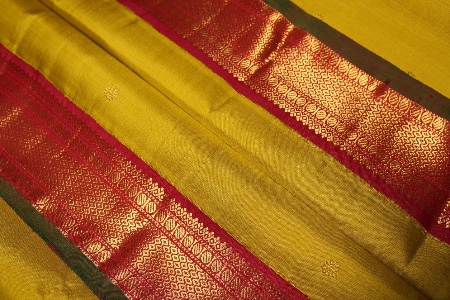 Ambaram Kanjivaram Silk Saree -AMB-MYRRB-097 (3 Gram Gold Zari)
