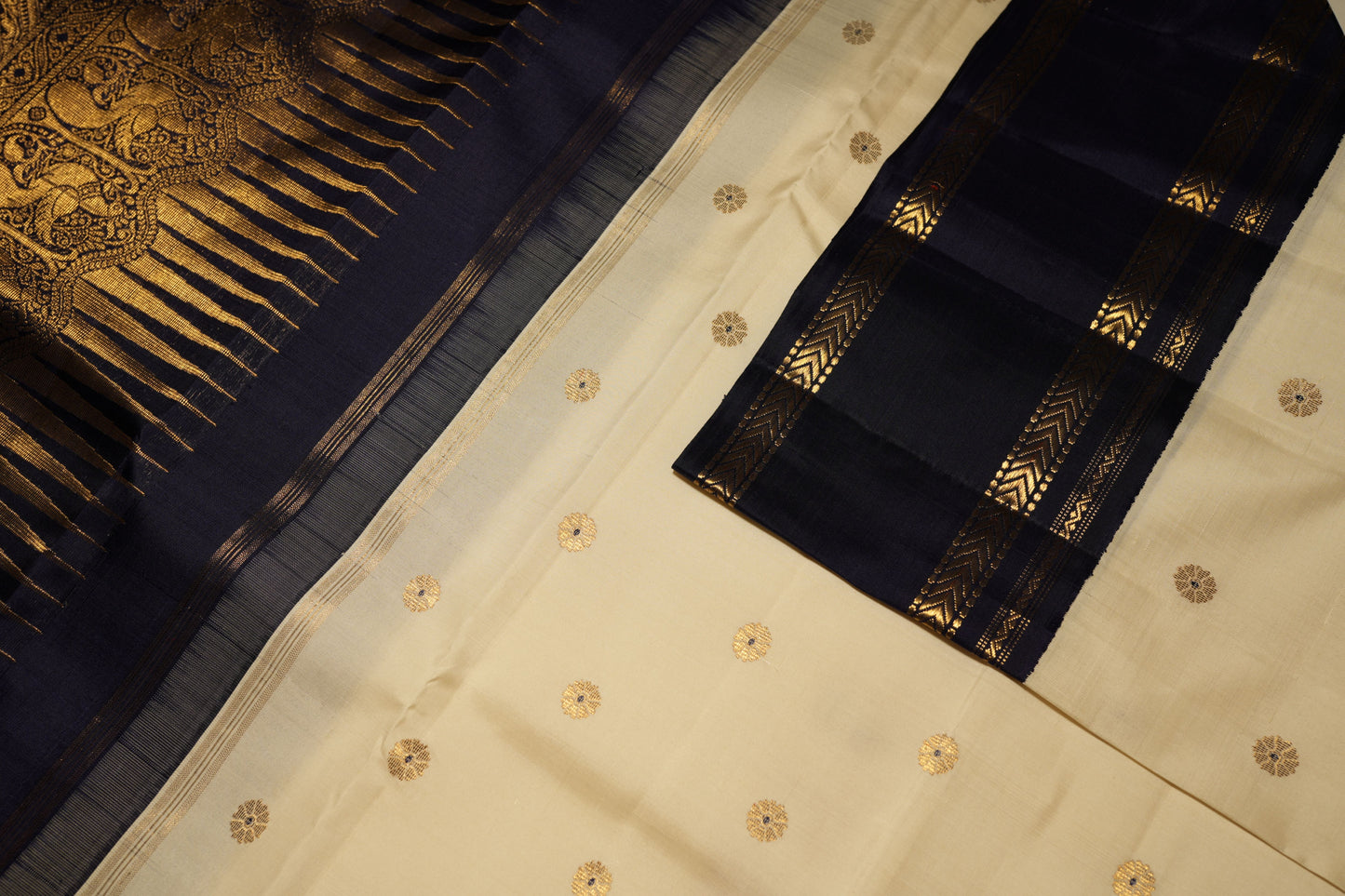 Ambaram Kanjivaram Silk Saree -AMB-IWNB-098 (3 Gram Gold Zari)