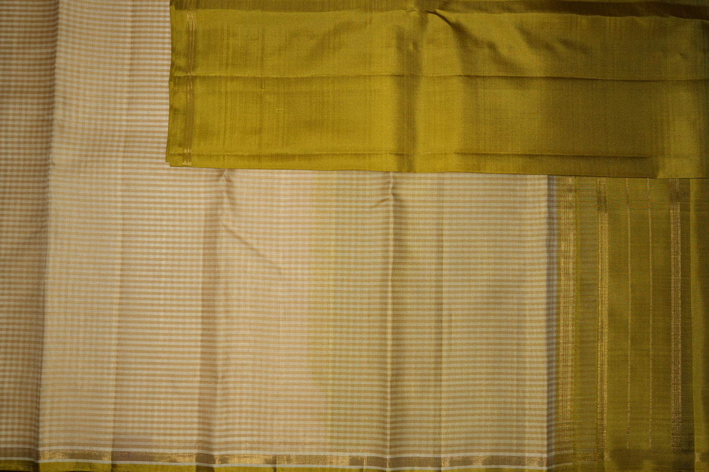 Ambaram Kanjivaram Silk Saree -AMB-IOG-0105 (3 Gram Gold Zari)