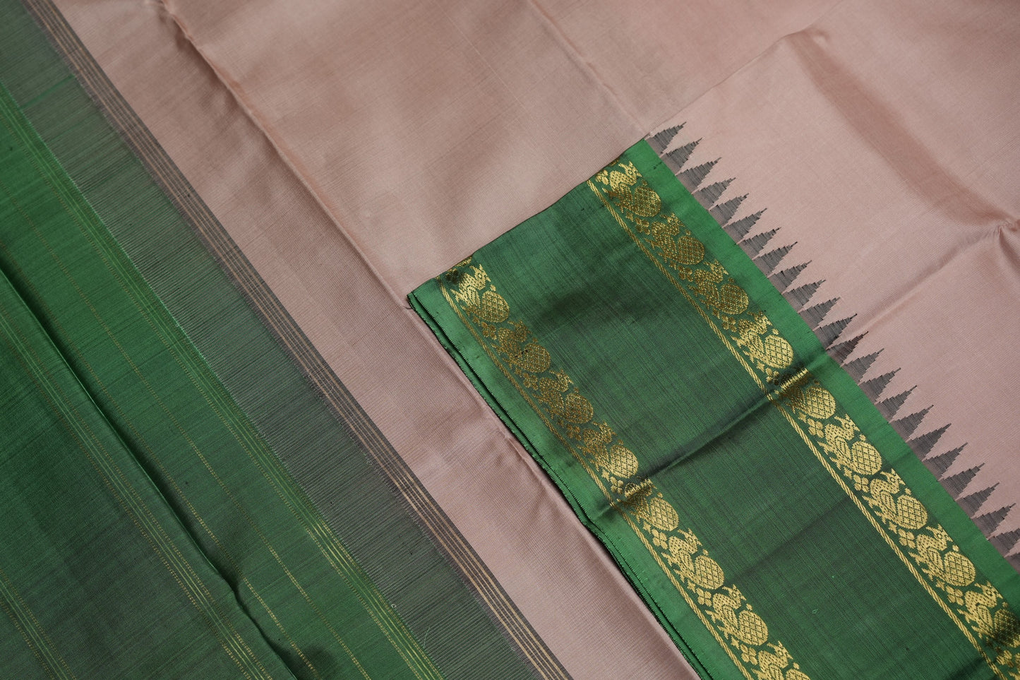 Ambaram Kanjivaram Silk Saree - AMB-PEAGR-018 (4 Gram Gold Zari)