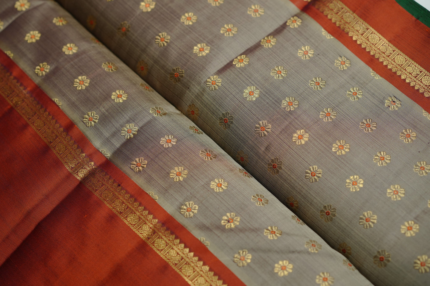 Ambaram Kanjivaram Silk Saree -AMB-GYMAGD-035 (3 Gram Gold Zari)