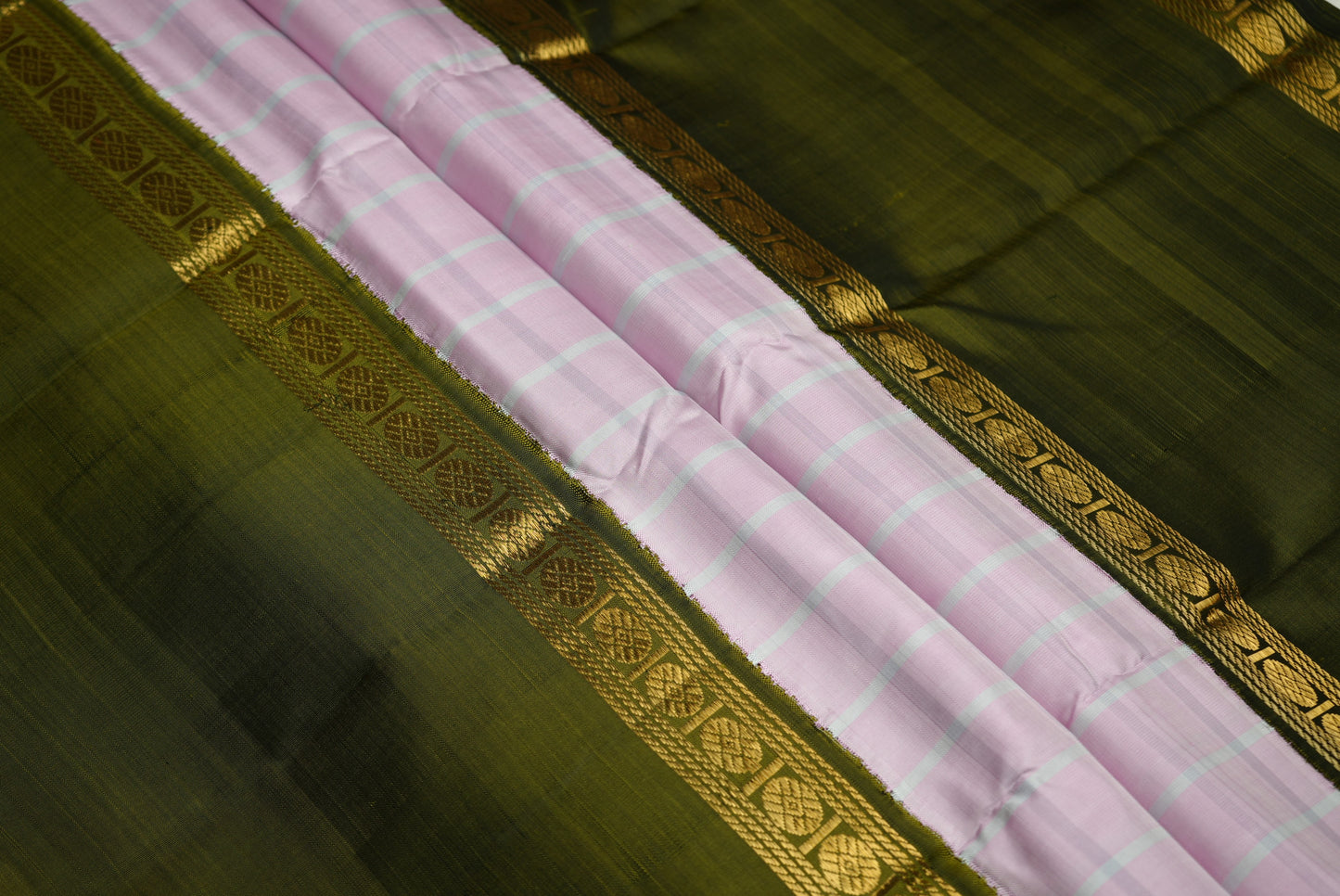 Ambaram Kanjivaram Silk Saree -AMB-GRLAGD-041 (3 Gram Gold Zari)