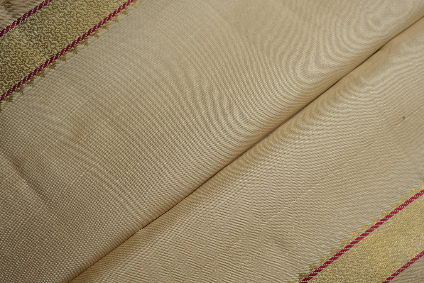 Ambaram Kanjivaram Silk Saree -AMB-BEGGD-061 (3 Gram Gold Zari)
